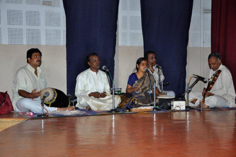 Orchester mit Senthil