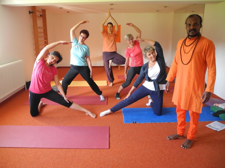 Gruppe 1 Yoga